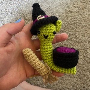 halloween decor witch snail crochet